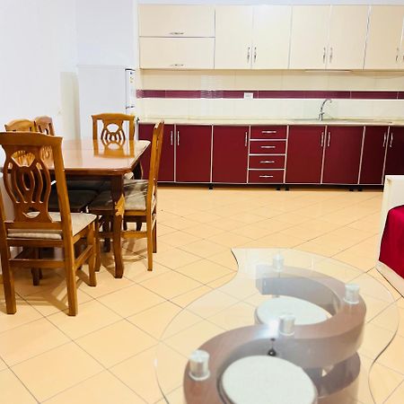 Leonard Apartment Tirana Kültér fotó